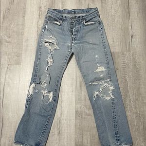 Women’s size 4 Levi’s straight leg